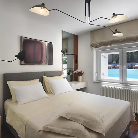 Forest Bay Near Pula For 8 People - Only 300 Meters From The 别墅